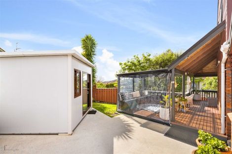 Photo of property in 2/6 Sturm Avenue, Massey, Auckland, 0614