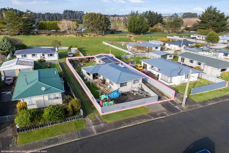 Photo of property in 215 Mcquarrie Street, Kingswell, Invercargill, 9812