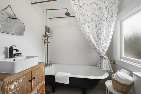 Photo of property in 12 Fastnet Street, Alexandra, 9320