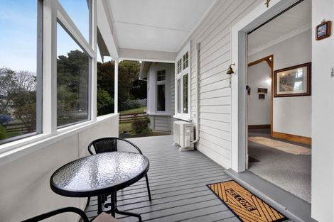 Photo of property in 22 Mills Street, Eltham, 4322