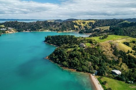 Photo of property in 92 Cowes Bay Road, Waiheke Island, 1971