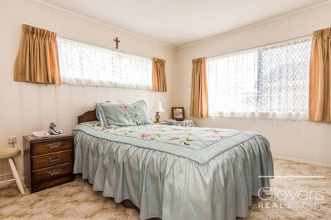 Photo of property in 2/112 Titirangi Road, New Lynn, Auckland, 0600