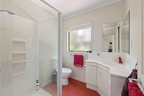 Photo of property in 1 Waterview Place, Haruru, 0204