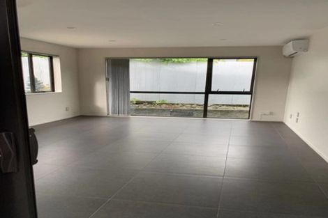 Photo of property in 5 Lexington Drive, Botany Downs, Auckland, 2010