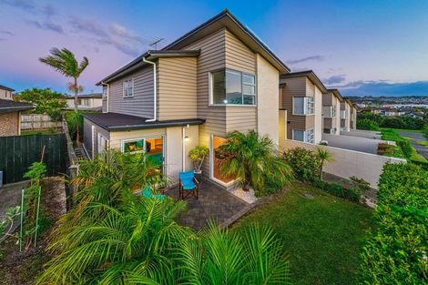 Photo of property in 50 Topland Drive, Flat Bush, Auckland, 2019