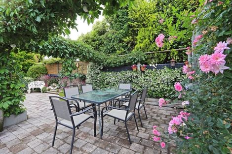 Photo of property in 229a Kenilworth Road, Mayfair, Hastings, 4122