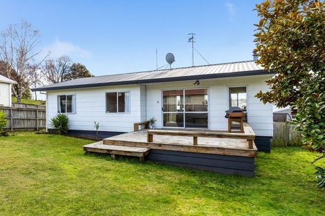 Photo of property in 19 Kiddle Drive, Hilltop, Taupo, 3330