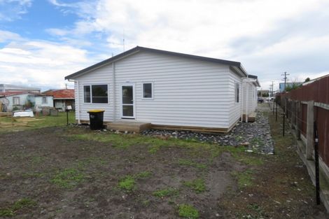 Photo of property in 9 Russell Street, Westport, 7825