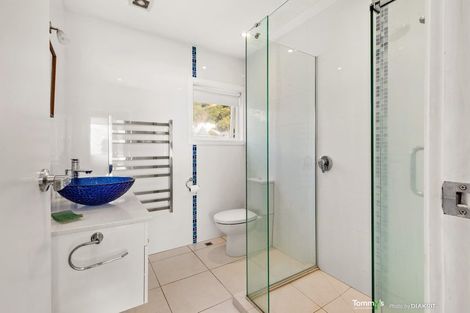 Photo of property in Oriana Apartments, 248 Oriental Parade, Oriental Bay, Wellington, 6011