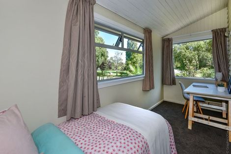 Photo of property in 43 Waimea Terrace, Beckenham, Christchurch, 8023