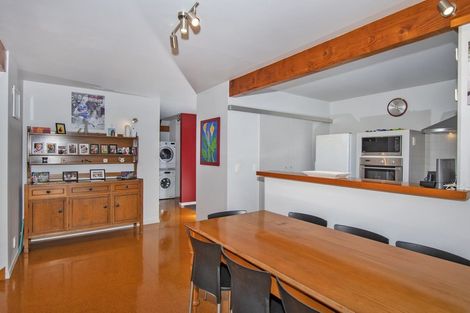 Photo of property in 25 Tapeka Road, Russell, 0202