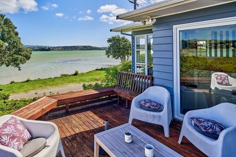 Photo of property in 19 Motukaraka Point, Pauatahanui, Porirua, 5381