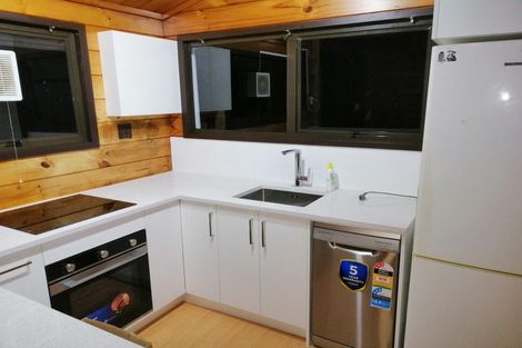 Photo of property in 10 Hazlewood Avenue, Karori, Wellington, 6012