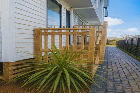 Photo of property in 5 Paine Place, Mangere, Auckland, 2022