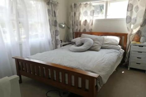 Photo of property in 1/31 Becroft Drive, Forrest Hill, Auckland, 0620