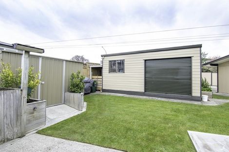 Photo of property in 2 Newcastle Street, Hokowhitu, Palmerston North, 4410