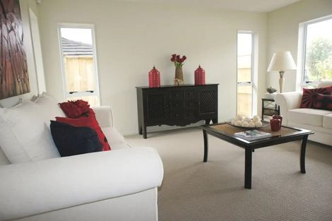 Photo of property in 121 Stancombe Road, Flat Bush, Auckland, 2016