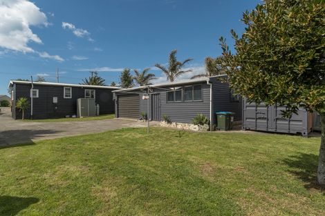 Photo of property in 296 Pukehina Parade, Pukehina, Te Puke, 3189