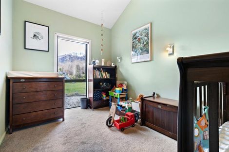 Photo of property in 34 Birley Rise, Glenorchy, 9372