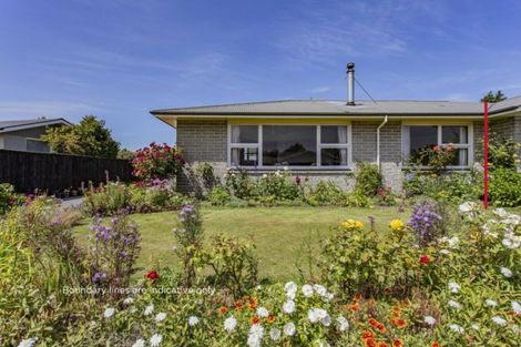 Photo of property in 4 Weston Place, Rangiora, 7400