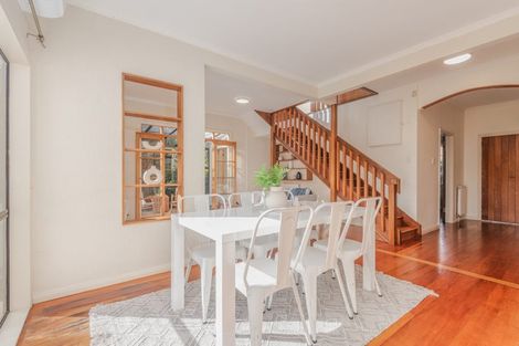 Photo of property in 15 Hardie Street, Hokowhitu, Palmerston North, 4410