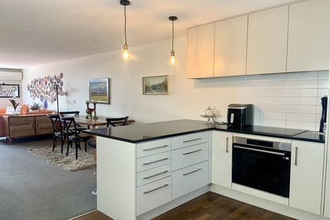 Photo of property in 2/136 Sherborne Street, St Albans, Christchurch, 8014