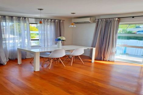 Photo of property in 1/105 John Downs Drive, Browns Bay, Auckland, 0630