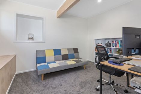 Photo of property in 28 Spinnaker Drive, Whitby, Porirua, 5024