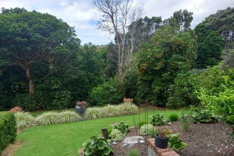 Photo of property in 9 Wairau Road, Oakura, 4314