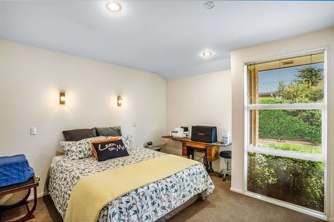 Photo of property in 11 Church Street, Oxford, 7430