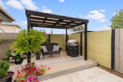 Photo of property in 19a Clipper Place, Redwood, Christchurch, 8051