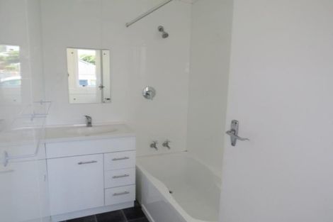 Photo of property in 8 Simons Street, Moturoa, New Plymouth, 4310