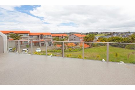 Photo of property in Santa Rosa, 22/340 Gulf Harbour Drive, Gulf Harbour, Whangaparaoa, 0930