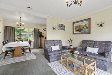 Photo of property in 72 Raroa Terrace, Tawa, Wellington, 5028