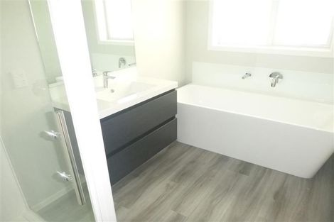 Photo of property in 5d Rata Street, Naenae, Lower Hutt, 5011