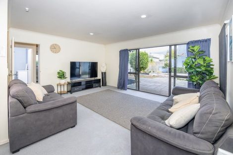 Photo of property in 7 Whinfell Lane, Nawton, Hamilton, 3200