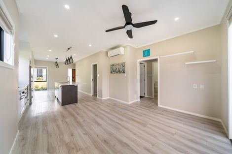 Photo of property in 11 Josland Lane, Wallaceville, Upper Hutt, 5018