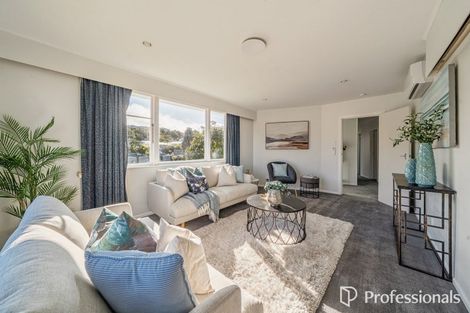 Photo of property in 5 Holly Grove, Maungaraki, Lower Hutt, 5010