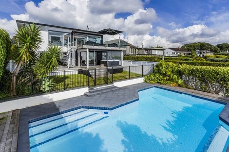 Photo of property in 38 Seacliffe Avenue, Belmont, Auckland, 0622