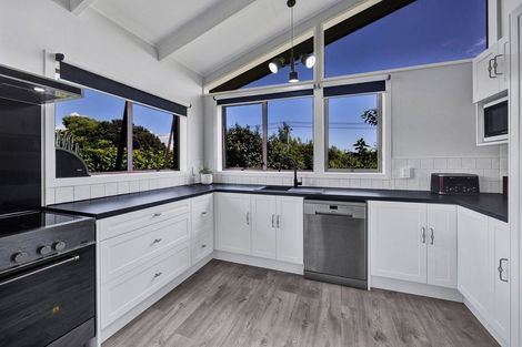 Photo of property in 86 Blake Street, Waitara, 4320