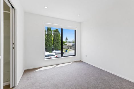Photo of property in 3/12 Tawa Road, Te Atatu Peninsula, Auckland, 0610