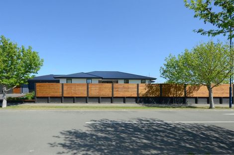 Photo of property in 9 Seaward Street, Pegasus, 7612