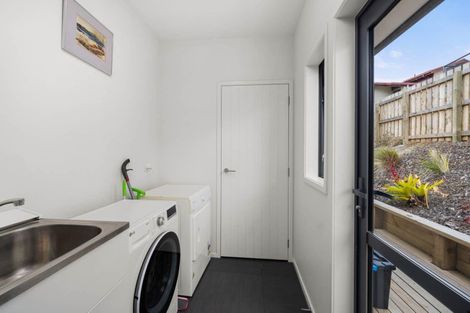 Photo of property in 14 Waterview Place, Haruru, 0204