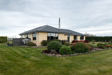 Photo of property in 360 Ashburton Staveley Road, Greenstreet, Ashburton, 7771