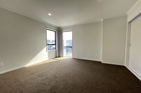 Photo of property in 11 Koreke Close, Kenepuru, Porirua, 5022