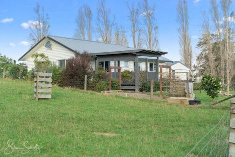 Photo of property in 86 Matakohe Wharf Road, Matakohe, 0593