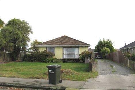 Photo of property in 2/5 Morrison Avenue, Northcote, Christchurch, 8052