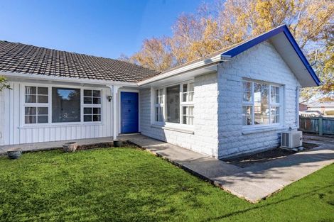 Photo of property in 2/170 Waimairi Road, Ilam, Christchurch, 8041