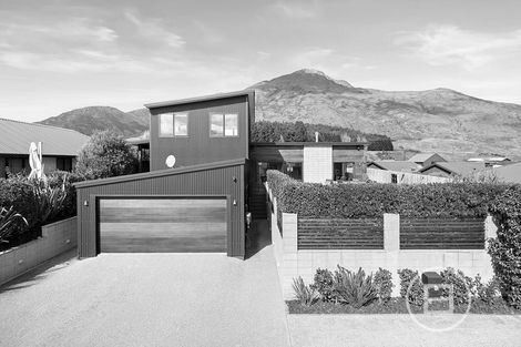 Photo of property in 12 Violet Way, Lower Shotover, Queenstown, 9304