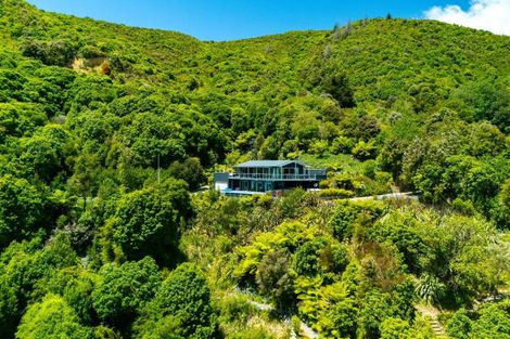 Photo of property in 251 Queen Charlotte Drive, Havelock, Picton, 7281